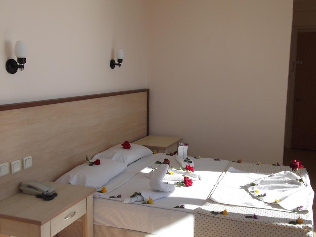 Poseidon Cesme Resort Phòng bức ảnh