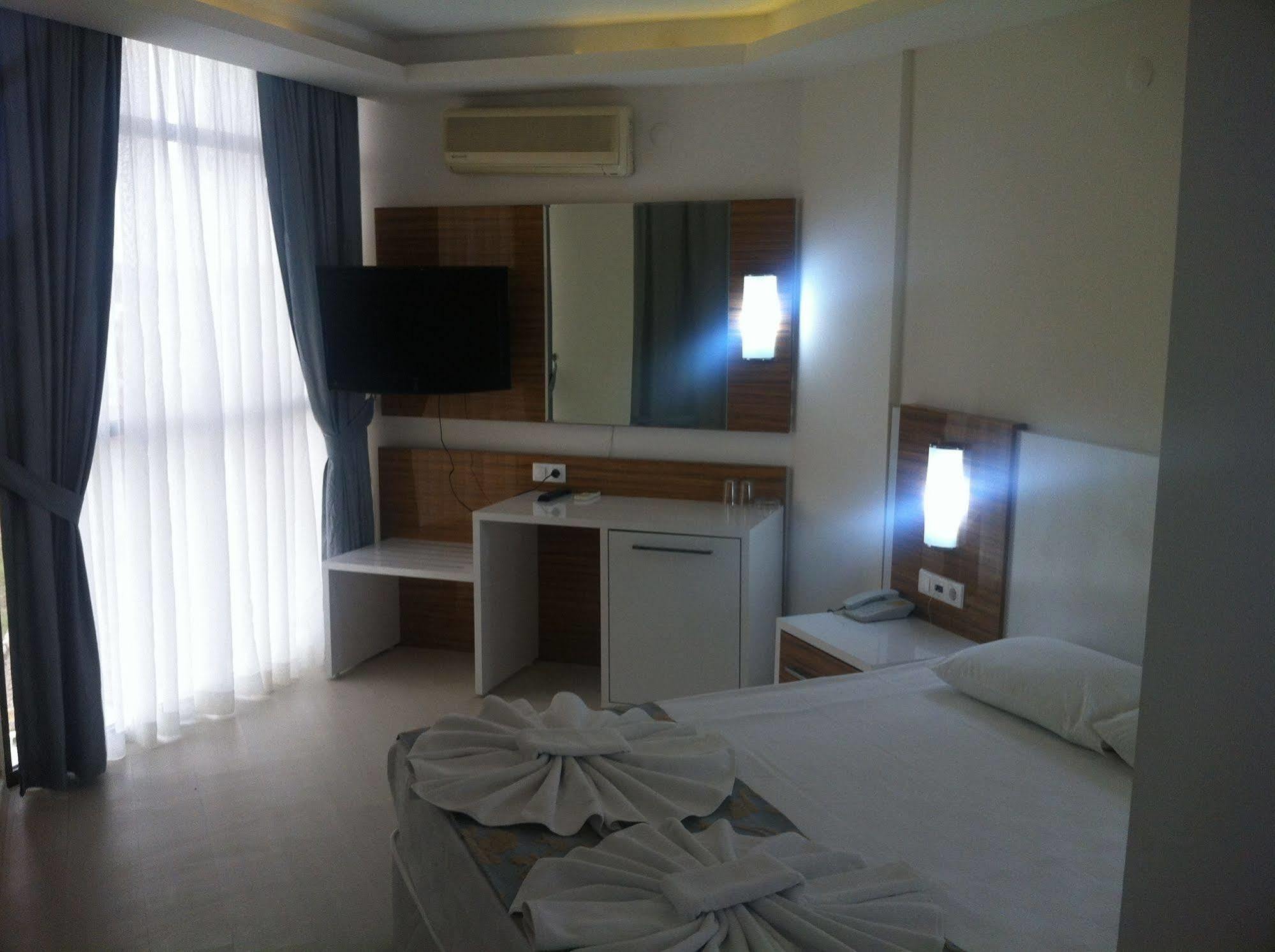 Poseidon Cesme Resort Ngoại thất bức ảnh